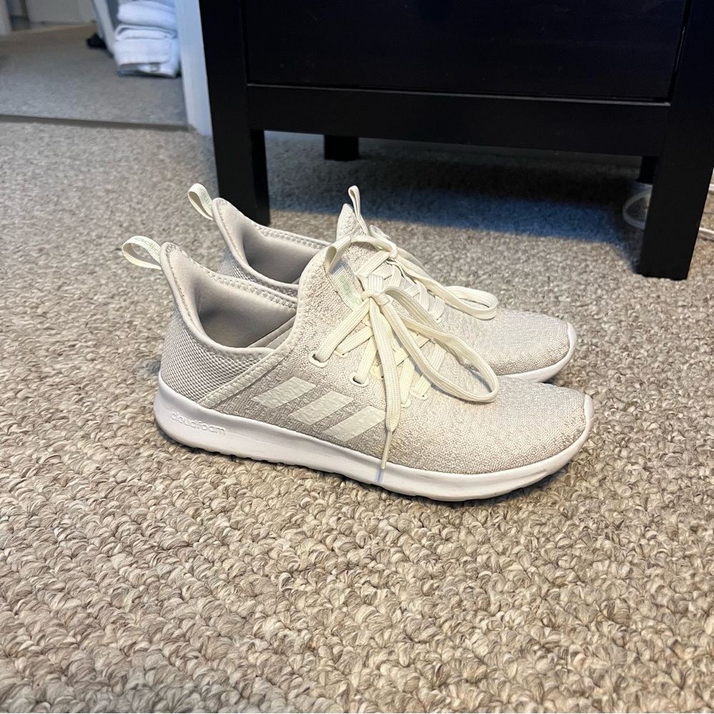 Adidas cloudfoam sneakers